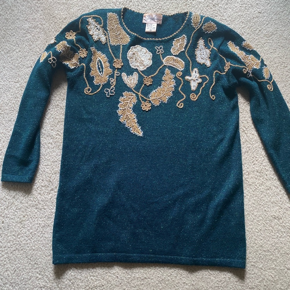 Jaclyn Smith sweater